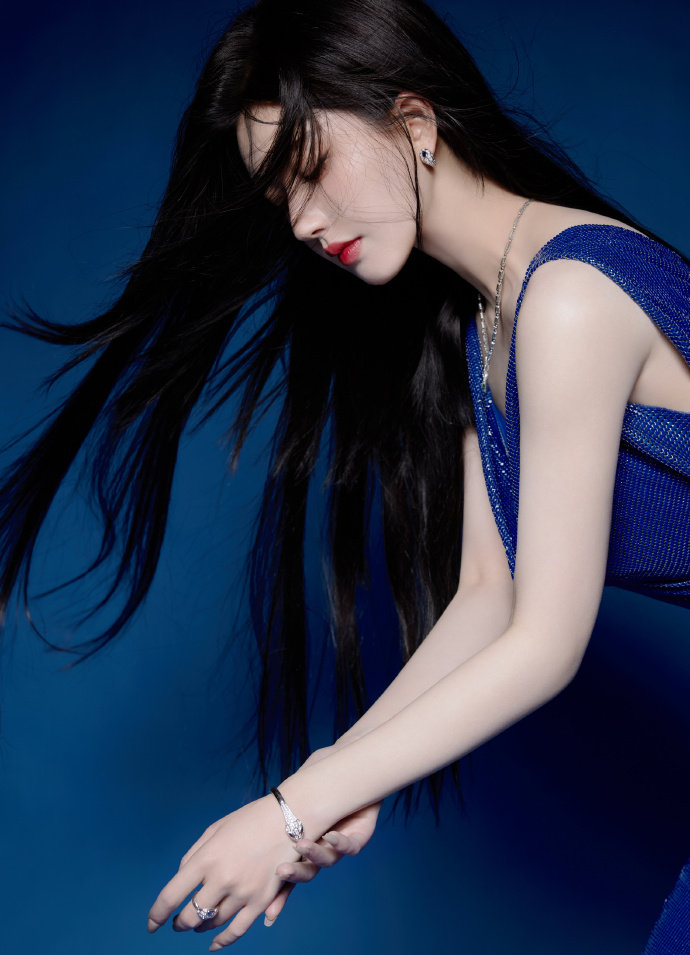 中国）网站IOS安卓手机APP安装开元棋牌《母亲的闺蜜6》达达兔（(图1)